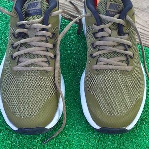 NIKE AIR MAX ALPHA TRAINER SZ 8